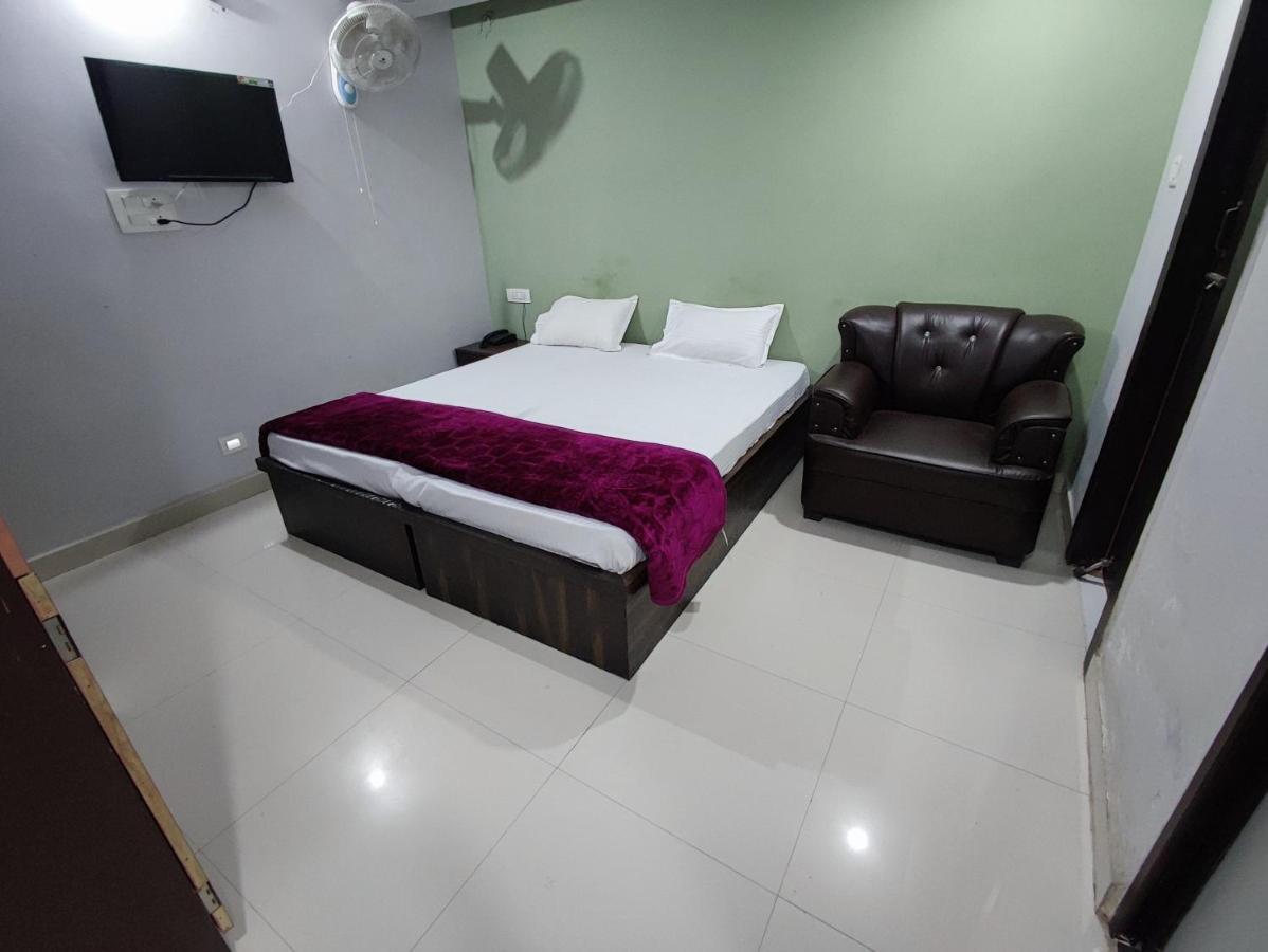 Hotel Kanha Shyam Madhubani 외부 사진